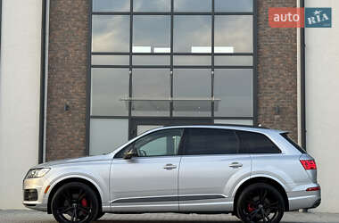 Внедорожник / Кроссовер Audi Q7 2019 в 
