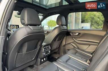 Внедорожник / Кроссовер Audi Q7 2019 в 