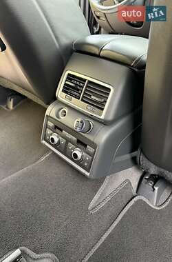 Внедорожник / Кроссовер Audi Q7 2011 в 
