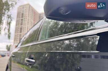 Внедорожник / Кроссовер Audi Q7 2024 в 