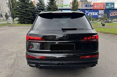 Внедорожник / Кроссовер Audi Q7 2024 в 