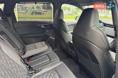 Внедорожник / Кроссовер Audi Q7 2024 в 