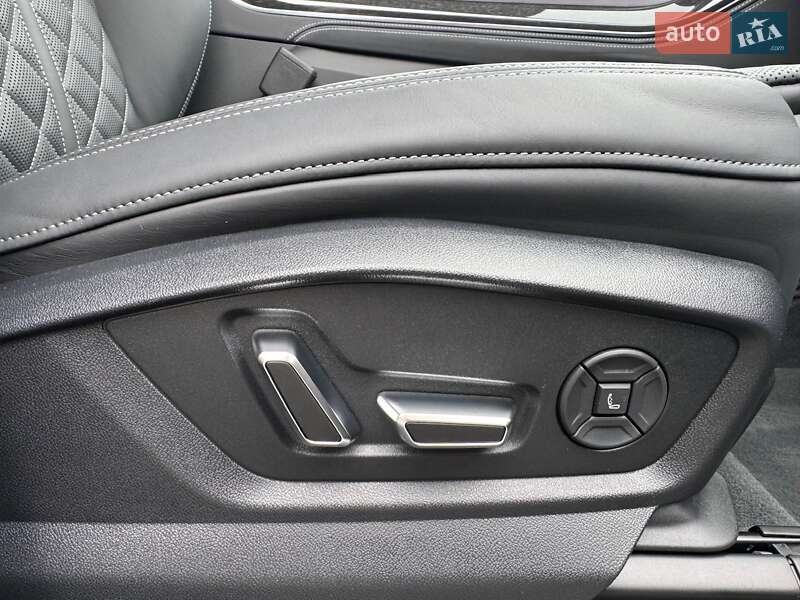 Внедорожник / Кроссовер Audi Q7 2024 в Киеве