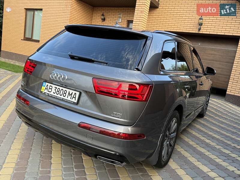 Внедорожник / Кроссовер Audi Q7 2017 в Виннице