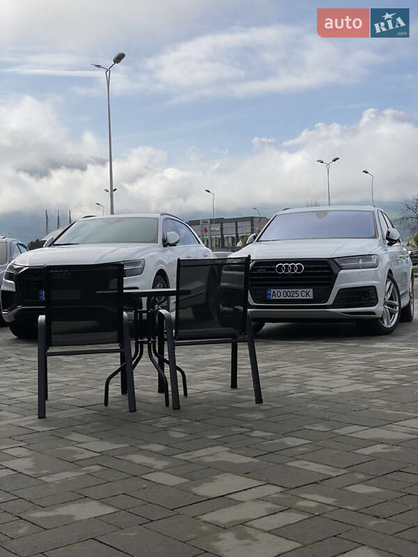 Внедорожник / Кроссовер Audi Q7 2017 в Тячеве фото 20 Внедорожник / Кроссовер Audi Q7 2017 в Тячеве