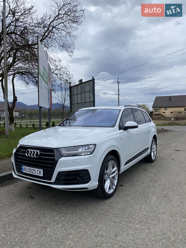 Внедорожник / Кроссовер Audi Q7 2017 в Тячеве фото 24 Внедорожник / Кроссовер Audi Q7 2017 в Тячеве