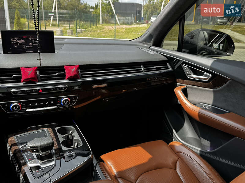 Внедорожник / Кроссовер Audi Q7 2016 в Львове