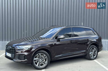 Внедорожник / Кроссовер Audi Q7 2020 в Киеве