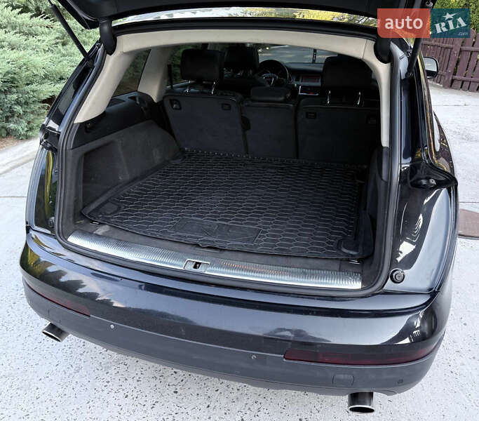 Внедорожник / Кроссовер Audi Q7 2006 в Смеле