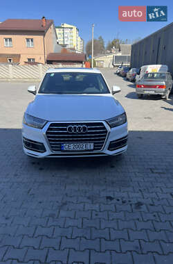 Внедорожник / Кроссовер Audi Q7 2018 в 