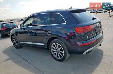 Внедорожник / Кроссовер Audi Q7 2017 в 