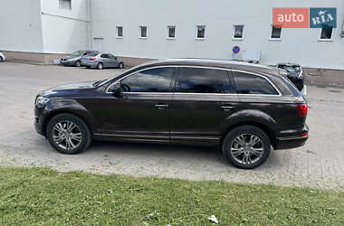Внедорожник / Кроссовер Audi Q7 2011 в 