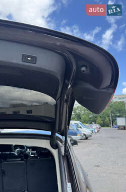 Внедорожник / Кроссовер Audi Q7 2011 в 