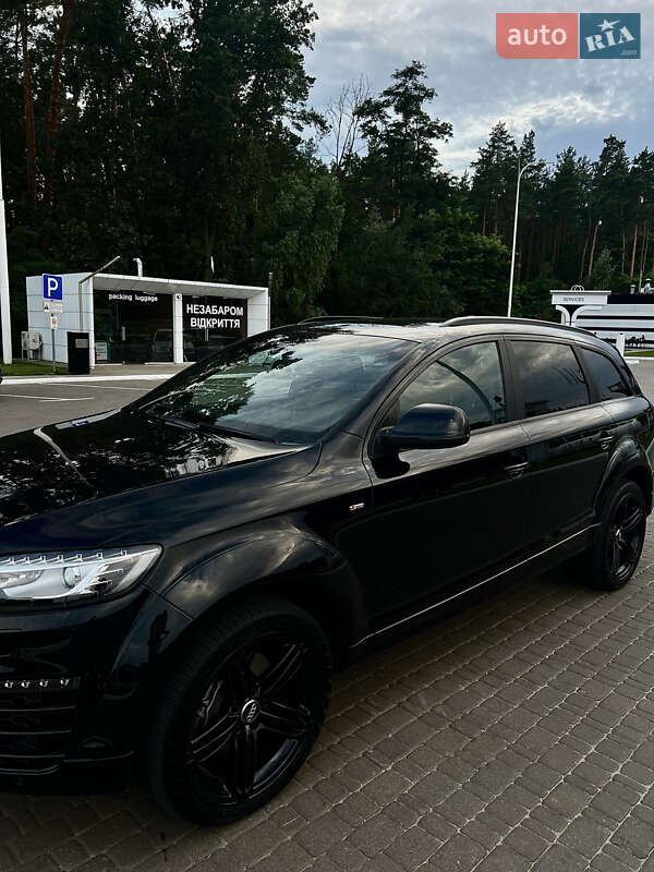 Позашляховик / Кросовер Audi Q7 2015 в Києві