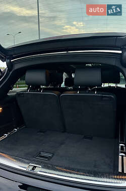 Внедорожник / Кроссовер Audi Q7 2015 в 
