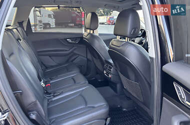 Внедорожник / Кроссовер Audi Q7 2017 в 