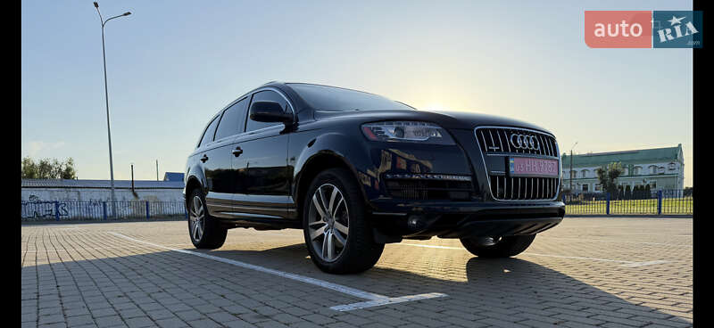 Позашляховик / Кросовер Audi Q7 2013 в Нововолинську
