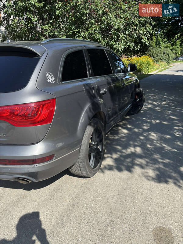 Позашляховик / Кросовер Audi Q7 2012 в Броварах