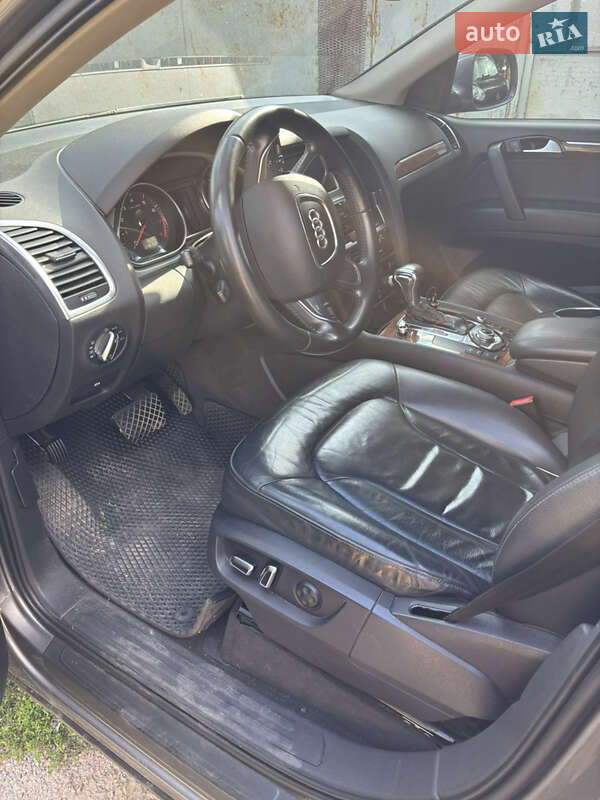 Позашляховик / Кросовер Audi Q7 2012 в Броварах