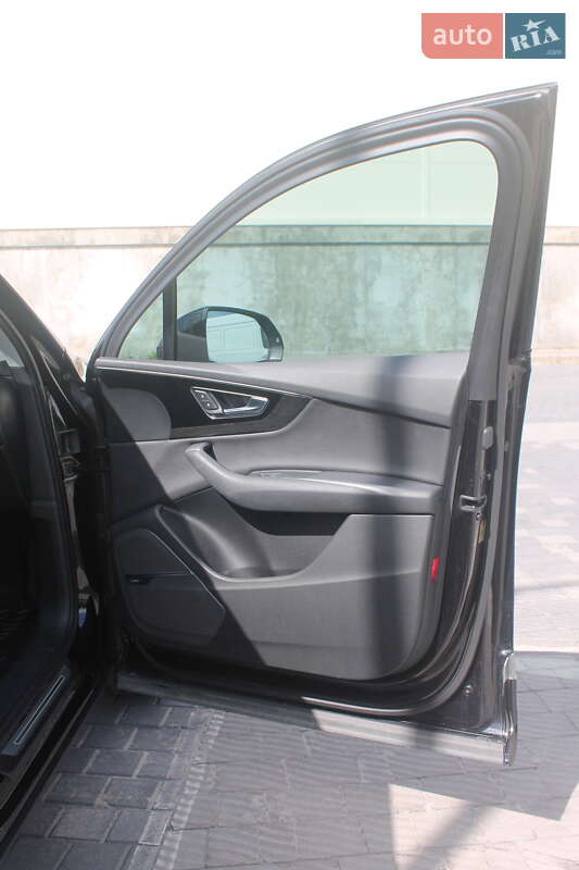 Внедорожник / Кроссовер Audi Q7 2015 в Львове