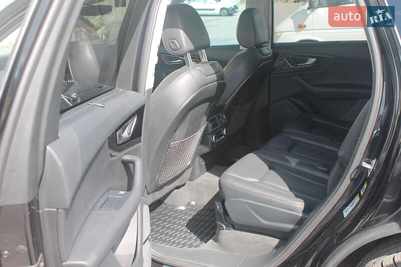 Внедорожник / Кроссовер Audi Q7 2015 в Львове
