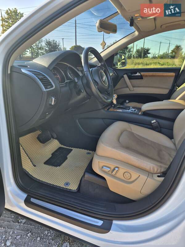 Внедорожник / Кроссовер Audi Q7 2012 в Запорожье