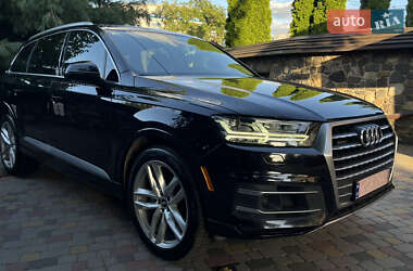 Внедорожник / Кроссовер Audi Q7 2018 в 