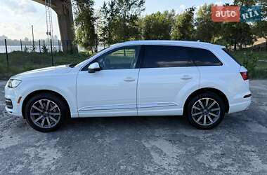 Внедорожник / Кроссовер Audi Q7 2016 в 
