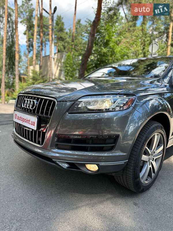 Внедорожник / Кроссовер Audi Q7 2013 в Белогородке