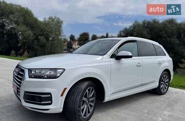 Внедорожник / Кроссовер Audi Q7 2016 в 