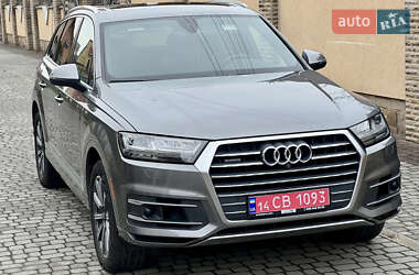 Внедорожник / Кроссовер Audi Q7 2017 в 