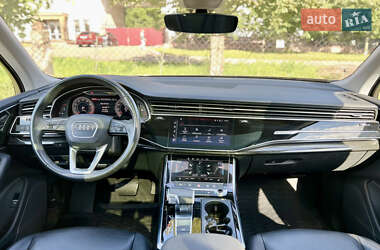 Внедорожник / Кроссовер Audi Q7 2020 в 