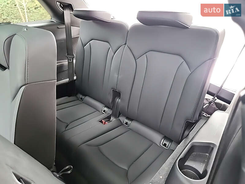 Позашляховик / Кросовер Audi Q7 2022 в Чернігові
