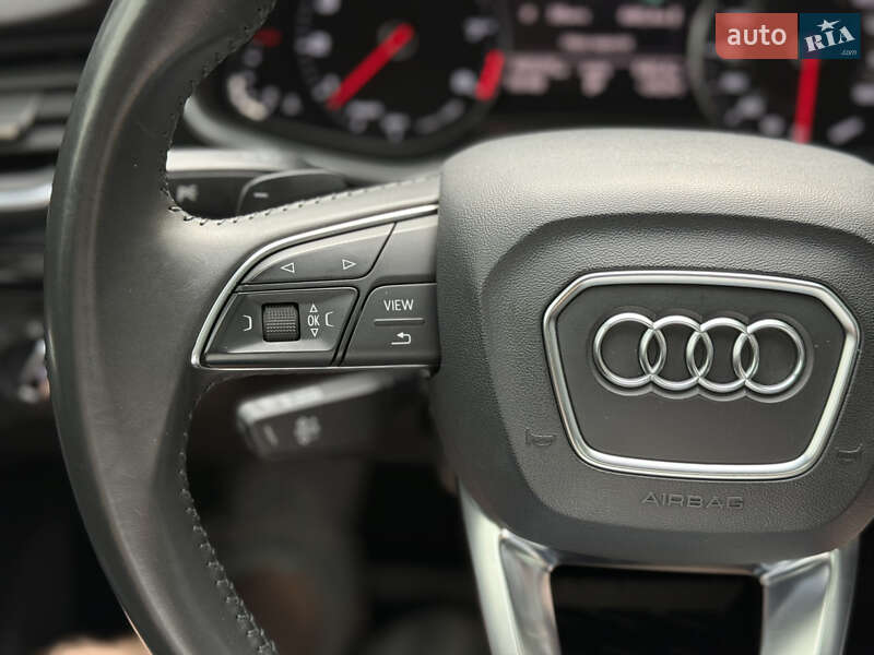 Внедорожник / Кроссовер Audi Q7 2015 в Киеве