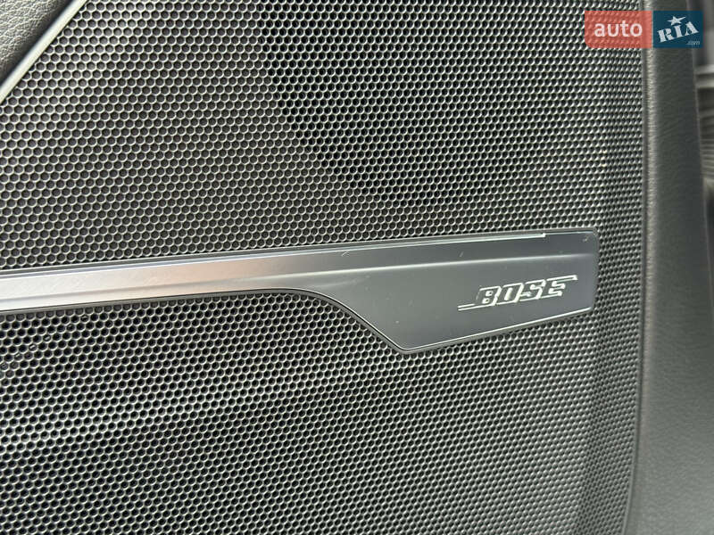 Внедорожник / Кроссовер Audi Q7 2015 в Киеве
