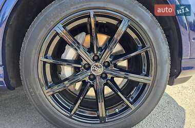 Внедорожник / Кроссовер Audi Q7 2023 в 