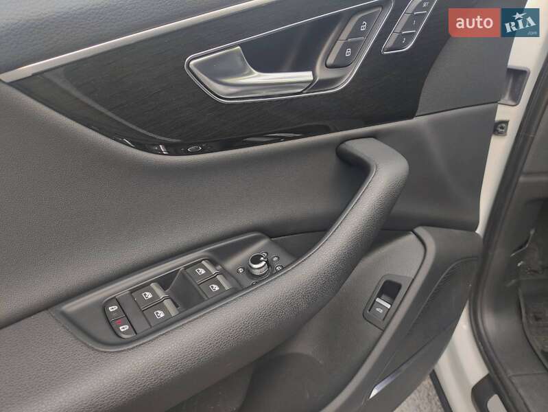 Позашляховик / Кросовер Audi Q7 2020 в Львові фото 30 Позашляховик / Кросовер Audi Q7 2020 в Львові