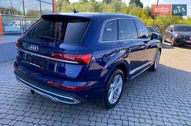 Внедорожник / Кроссовер Audi Q7 2021 в 
