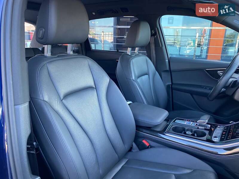 Внедорожник / Кроссовер Audi Q7 2021 в Львове