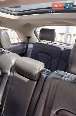 Внедорожник / Кроссовер Audi Q7 2006 в 