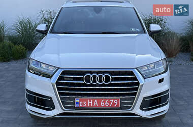 Внедорожник / Кроссовер Audi Q7 2017 в 