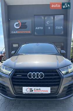 Позашляховик / Кросовер Audi Q7 2019 в 