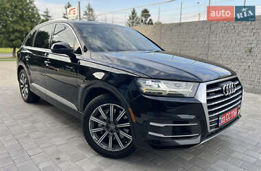 Внедорожник / Кроссовер Audi Q7 2017 в 