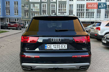 Внедорожник / Кроссовер Audi Q7 2016 в 