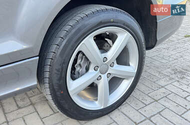 Внедорожник / Кроссовер Audi Q7 2012 в 