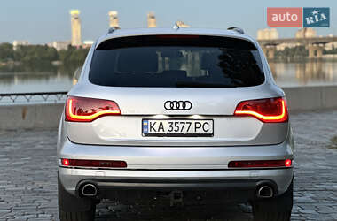 Внедорожник / Кроссовер Audi Q7 2013 в 