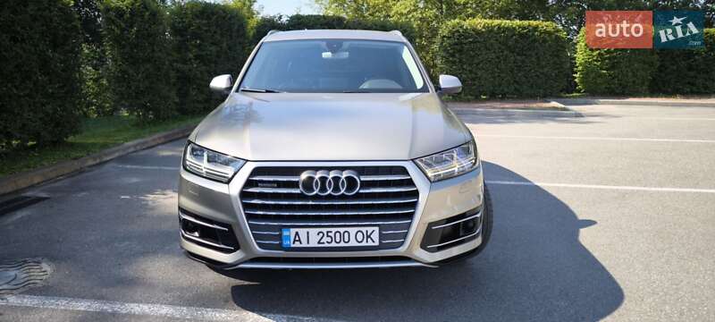 Audi Q7 2015