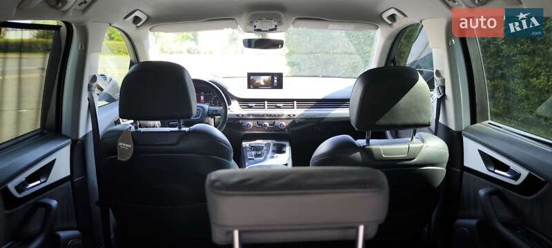 Позашляховик / Кросовер Audi Q7 2015 в Києві