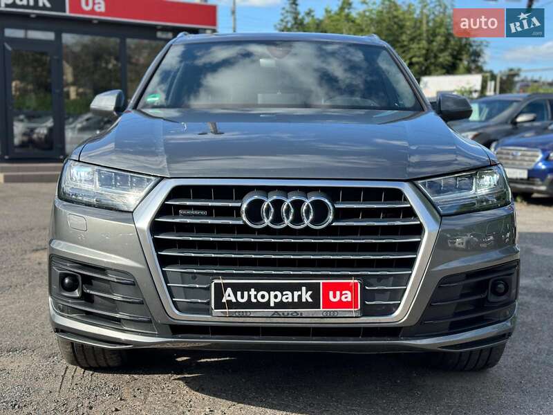 Позашляховик / Кросовер Audi Q7 2017 в Вінниці