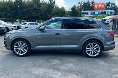 Внедорожник / Кроссовер Audi Q7 2017 в 
